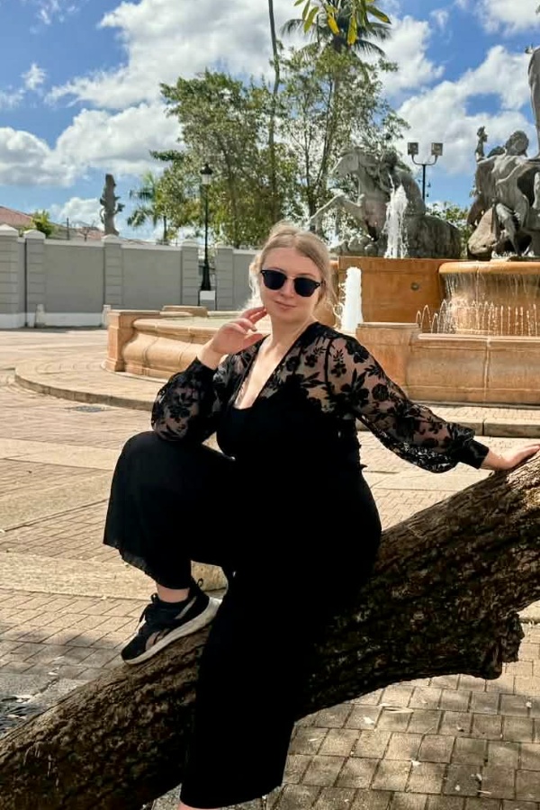 Cruise Brothers Travel Agent Elizabeth wright
